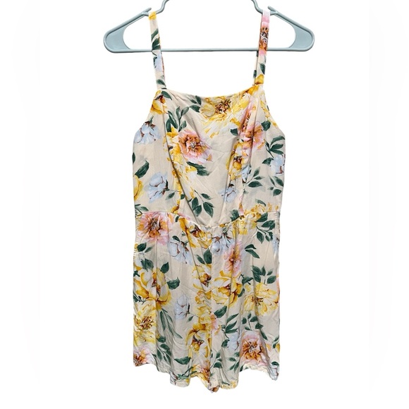 Old Navy Floral Soft Woven Cami Romper NWOT - Picture 2 of 7